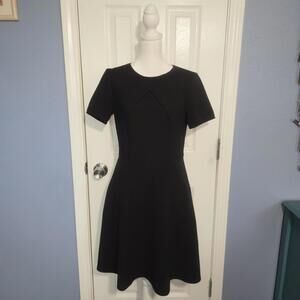 NWOT J. Taylor Women 4 Black Short Sleeve Zippered Little Black Dress Cocktail